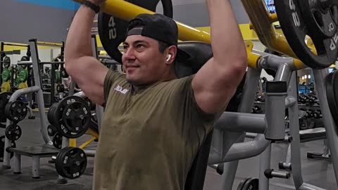 #bodybuilding #gymtok #hypertrophy #intraworkout #lateralraises