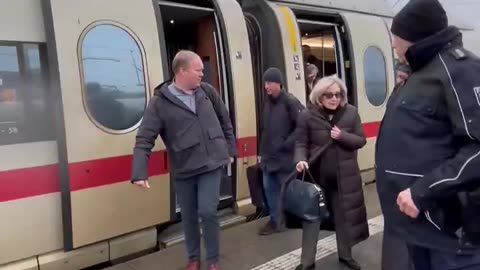 Hillary Clinton Appears Confused as She Shows Up to the Munich Security Conference