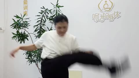 0389.腿好用才自由