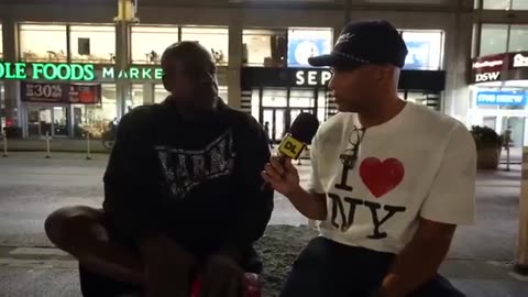 HAHA: Dom Lemon gets SCHOOLED by random NYC man who refuses anti-Trump bait