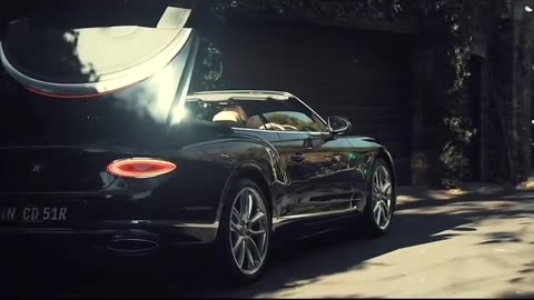 Neon Heart (Remix) – electric love in every beat.