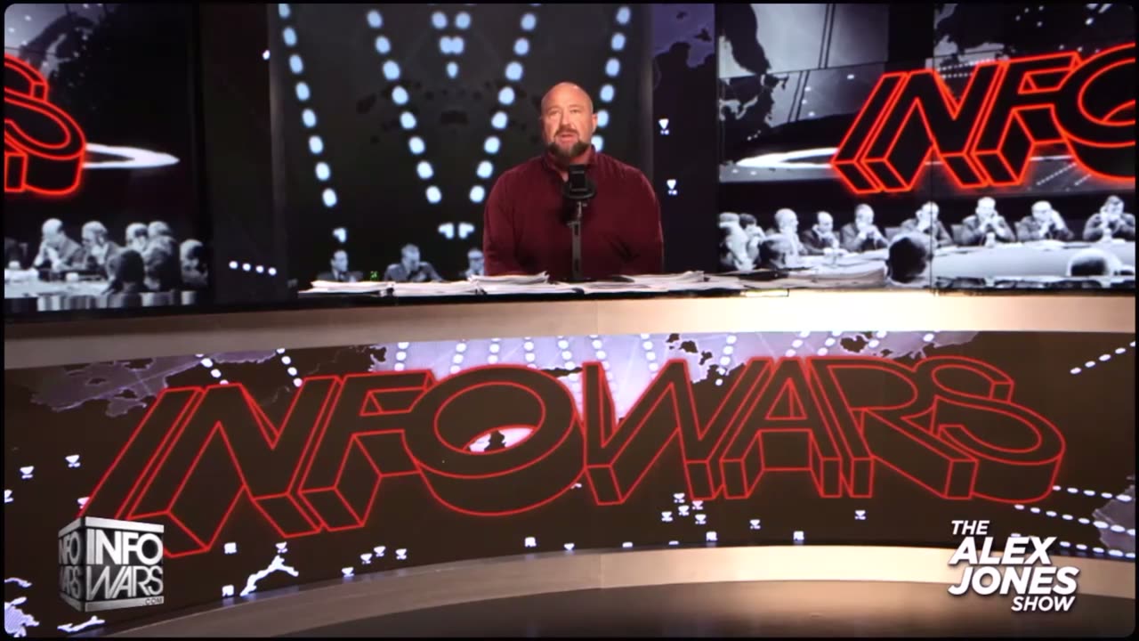 Alex Jones talks about SV40 in vaccines and how it causes cancers