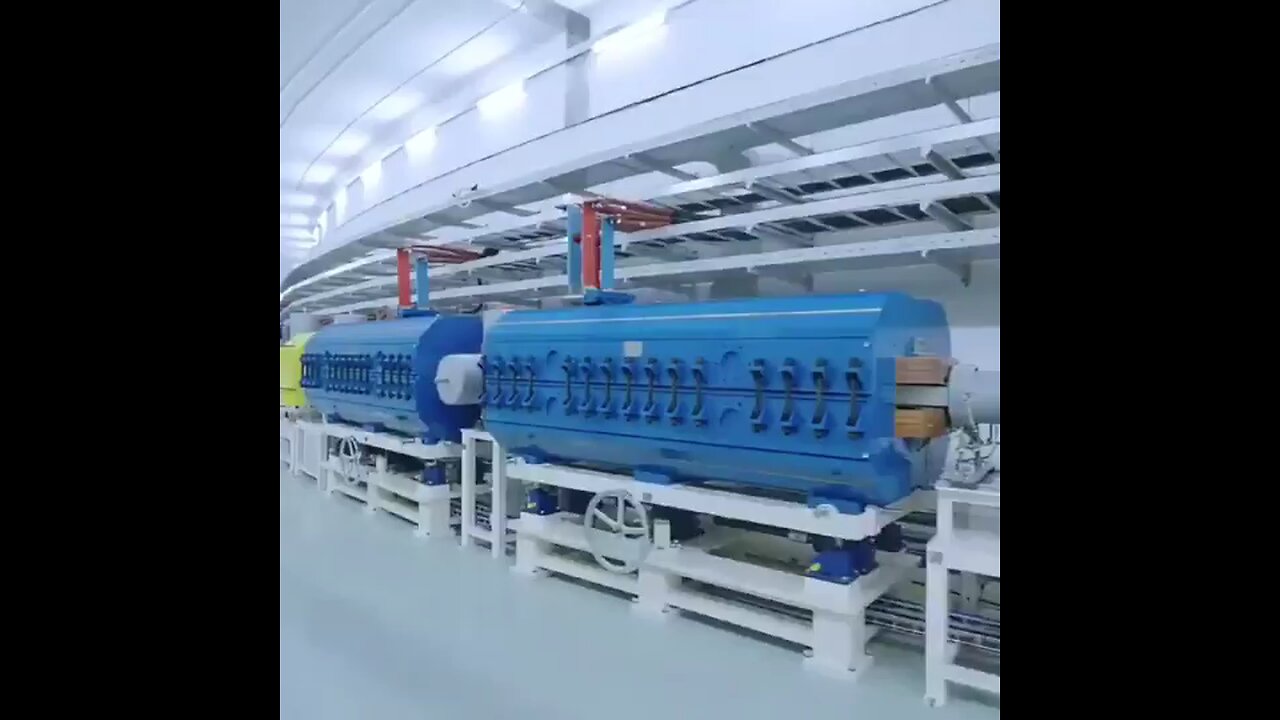 🇨🇳 China unveils world's largest ion accelerator