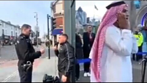 PERSECUTION FOR CHRISTIANS, POLICE PROTECTION FOR MUSLIMS. ☠️