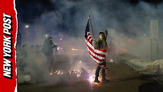 Complete chaos in Minnesota: Anti-ICE protesters try to breach federal building fence