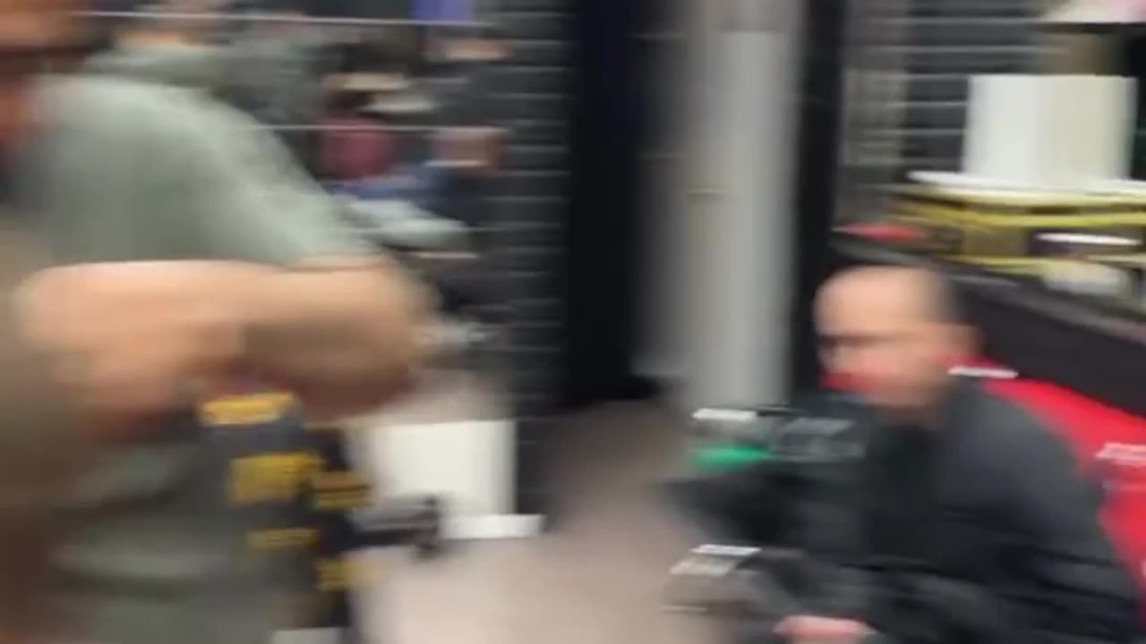 Islam Makhachev Shows Off New Look Ahead of UFC 322