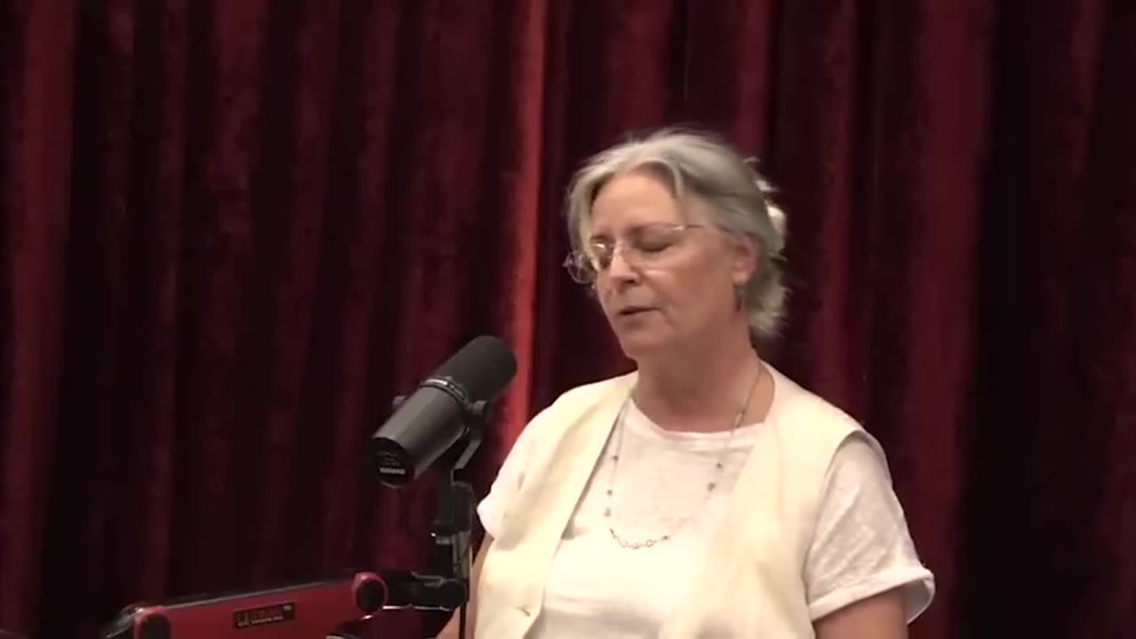 Vaccine expert Dr. Suzanne Humphries shocks Joe Rogan