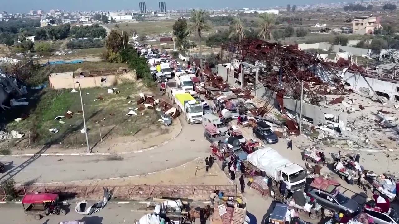 Drone shows Palestinians' vehicles in line to enter Gaza City