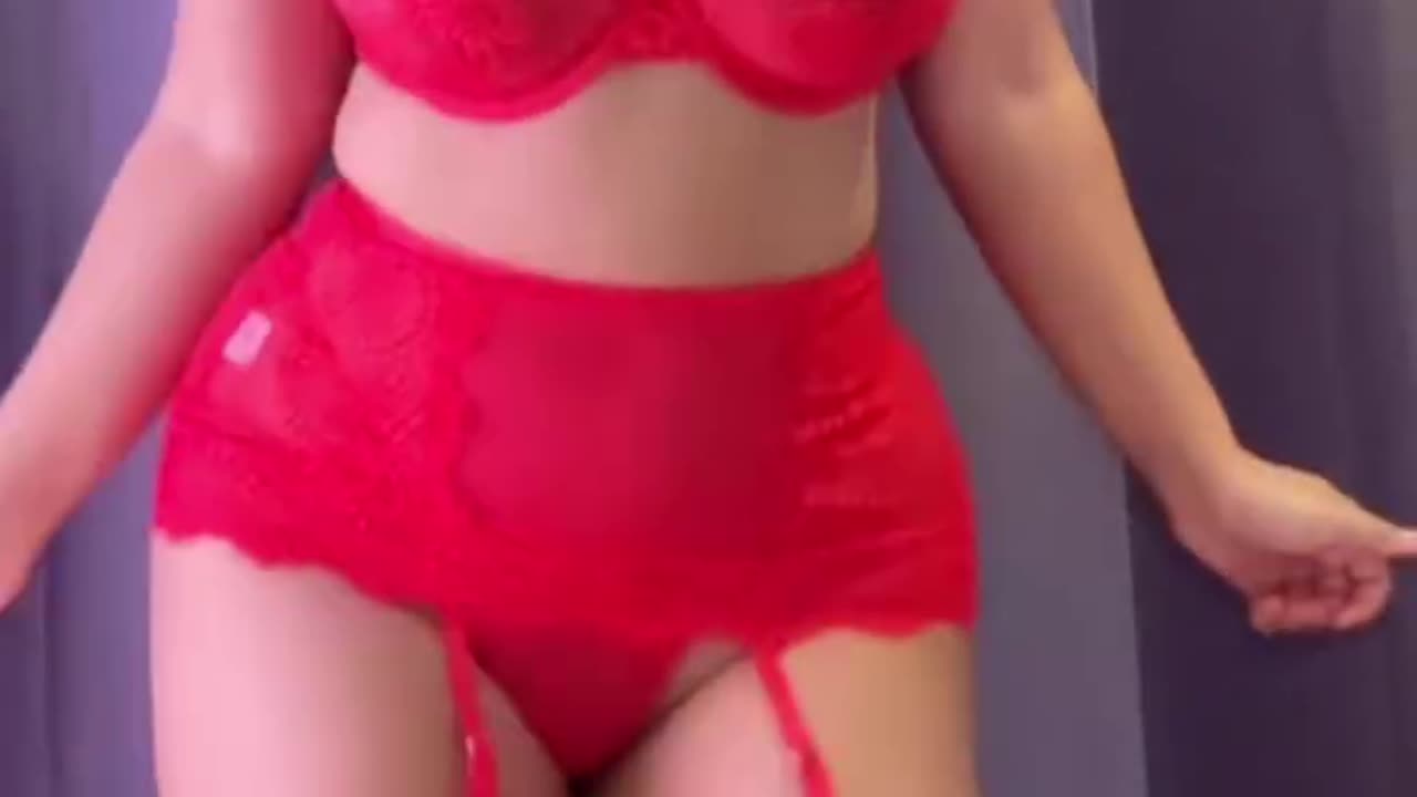 💯🔥 Pretty And Hot In Red 👌