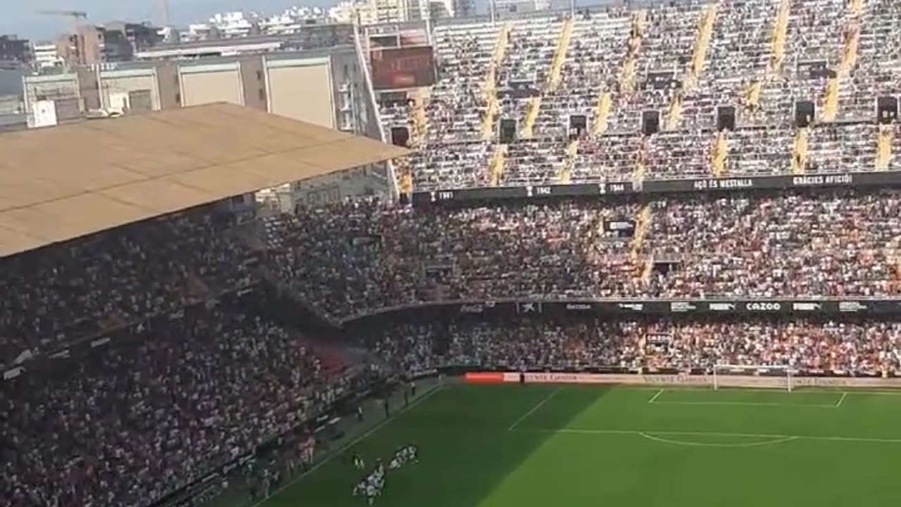 Anthem of Valencia CF 'Visca Valencia' (splendid Lineups annoucement)