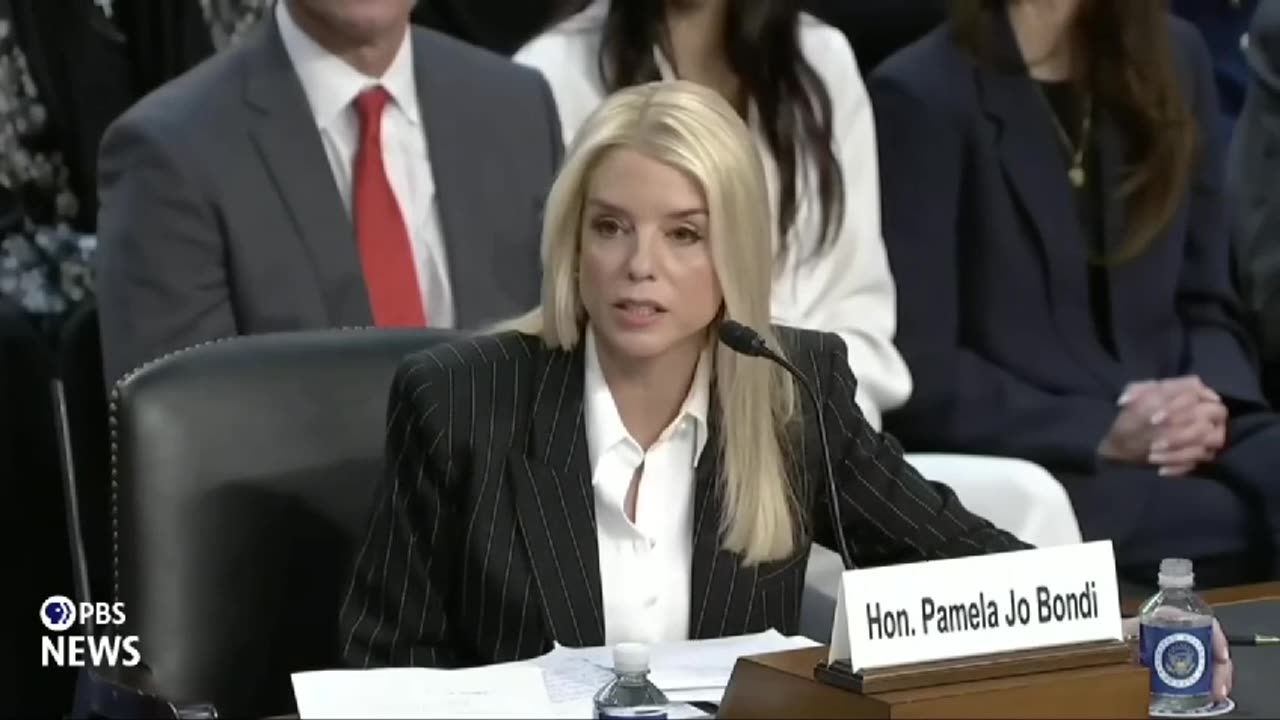 Sen Alex Padilla tries to bully Pam Bondi to no avail