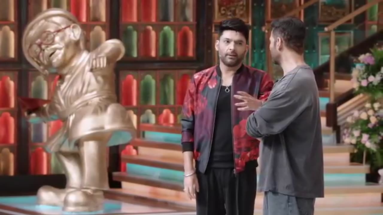 Akshay_Kumar___Kapil_Sharma_Stand-Up_On_The_Season_Finale_#TGIKS___Bacha_Hua_Content