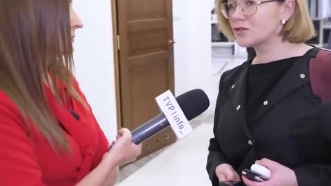 Widzę, że poszło zlecenie na Matysiak, bo Czerwona Multipla rzuca się na nią,