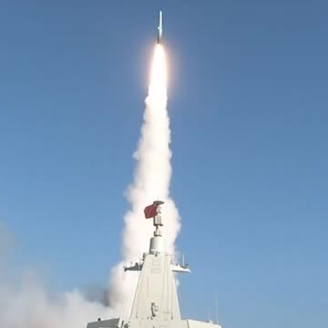 🇨🇳🚀 Chinese Type 055 destroyer Wuxi conducted a finalization test of the YJ-20 hypersonic