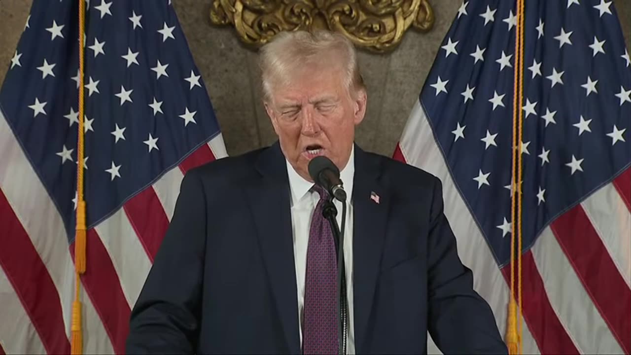 Urgent Emergency: Trump Answers Reporter Questions at Mar-a-Lago! .......