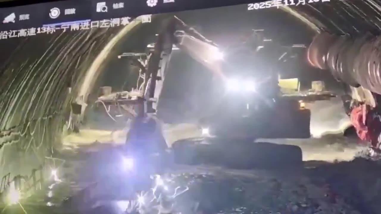 China: A flash flood happened inside the Ningnan Tunnel.