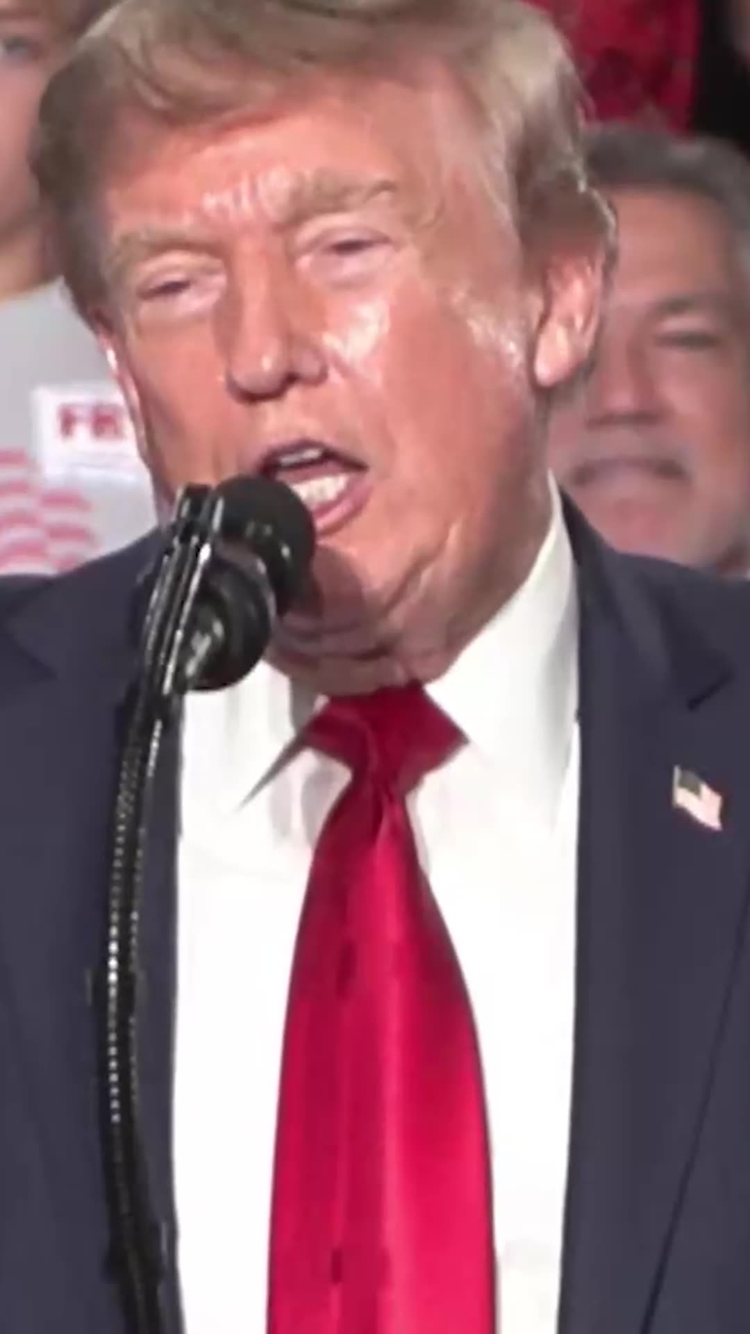President Trump Talks About the Respect Lindsay Graham Had for Darline - 08/21/26 thumbnail