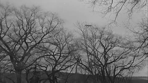 PRIME MINISTER CLEMENT ATTLEE AT VI... - PRIME MINISTER CLEMENT ATTLEE AT VILLA LEMM - 111-adc-10188