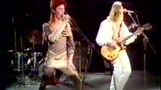 David Bowie - The 1980 Floor Show with Carmen, Troggs, Amanda Lear, Marianne Faithfull = 1973