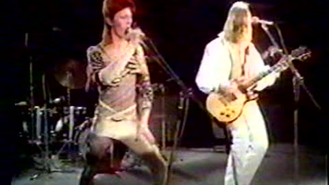 David Bowie - The 1980 Floor Show with Carmen, Troggs, Amanda Lear, Marianne Faithfull = 1973