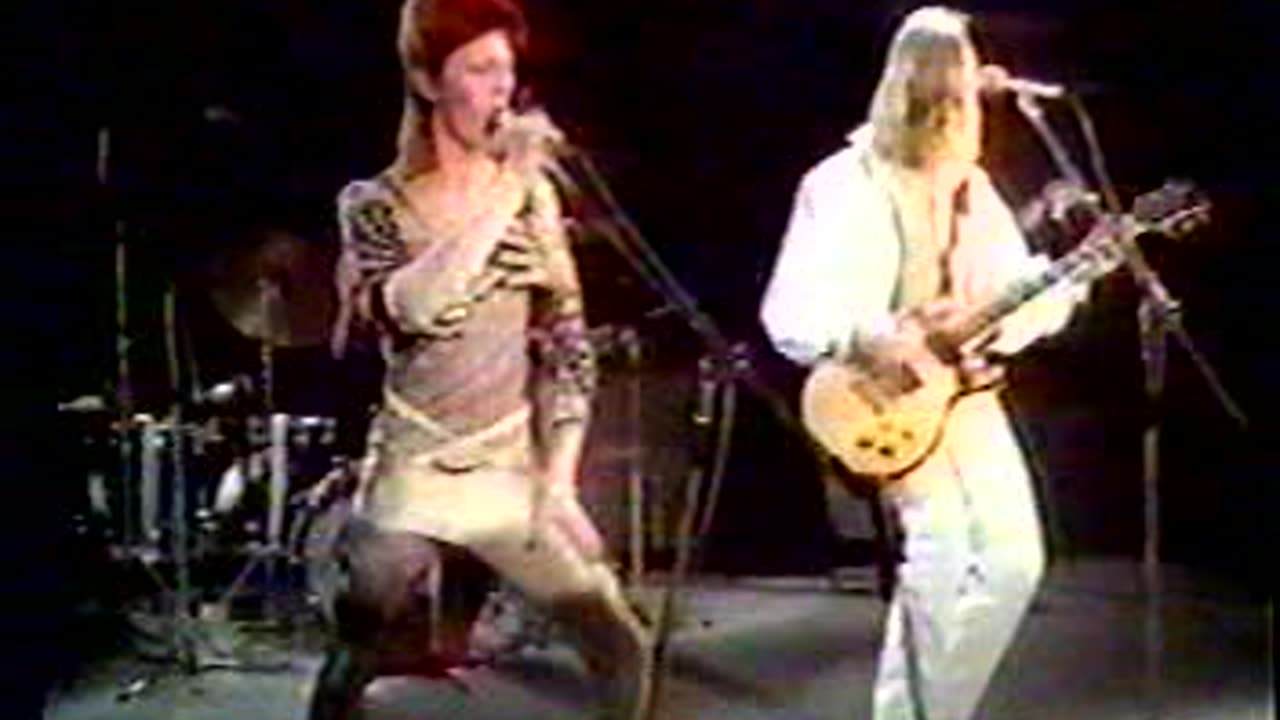 David Bowie - The 1980 Floor Show with Carmen, Troggs, Amanda Lear, Marianne Faithfull = 1973