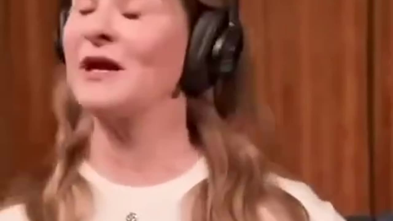 MELINDA GATES DICE CHE IL SUO EX MARITO DOVREBBE AFFRONTARE GIUSTIZIA PER I FILE DI EPSTEIN 1