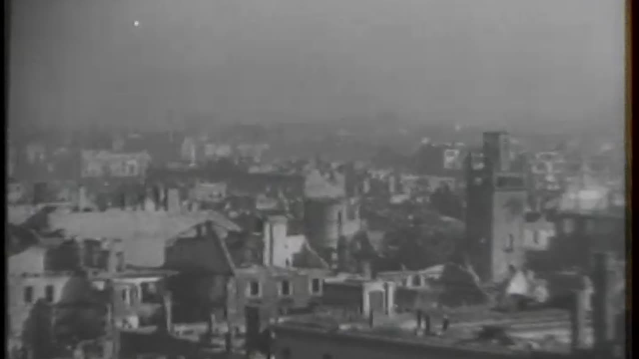 WORLD IN FILM. Issue no. 176... - WORLD IN FILM. Issue no. 176, 100 DAYS OF BLOCKADE - 111-adc-10126