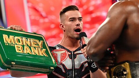 Theory inform Bobby he will get his US Championship rematch at SummerSlam: Raw,Jul 4, 2022 @wwefree