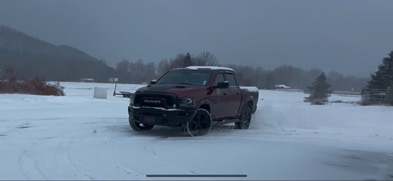 400hp Ram 1500 classic warlock burn out