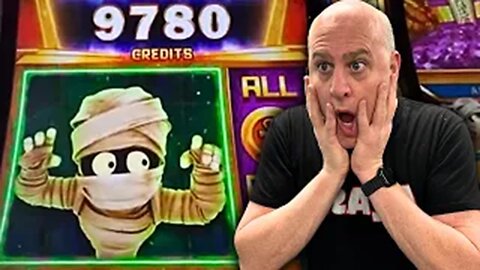Raja Collects a Massive Full Screen Mo Mo Mo Mummy Jackpot!