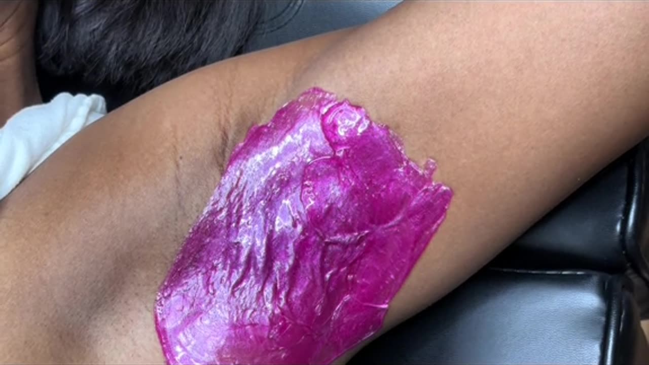 Underarm Waxing Using Sexy Smooth Tickled Pink Hard Wax | @relaxation_by_ryan