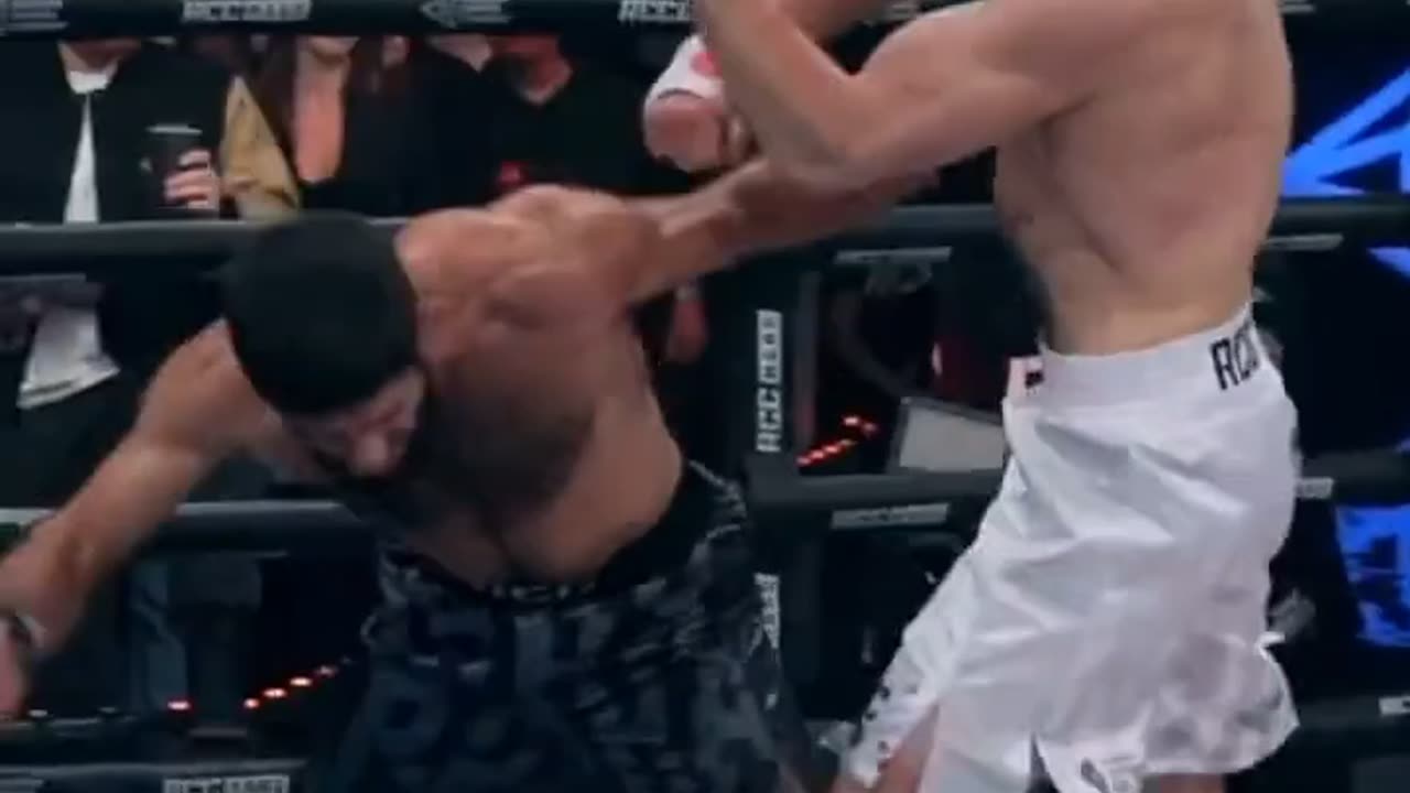 Raging Bull COLLAPSED at the start of the fight ｜ RCC Hard 12 - RCC MMA & Boxing ｜
