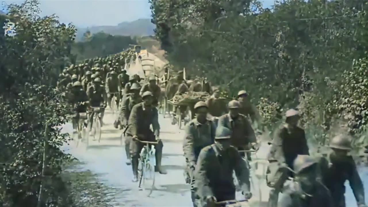 marching columns with tanks in support 1917