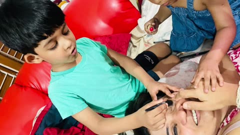 Mom’s Little Artist 💄 — A Makeup Moment to Remember 💖 | @ London Life