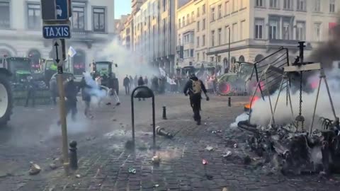 European farmers want to break into EU headquarters.
