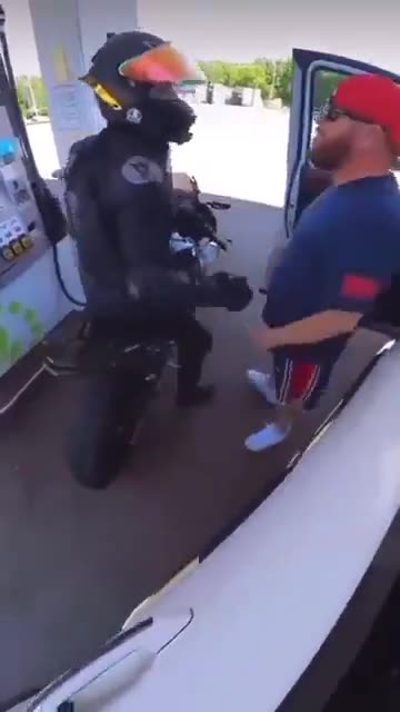 Fighting anyone more less then 2 in full battle gear with helmuts is a Darwin move!