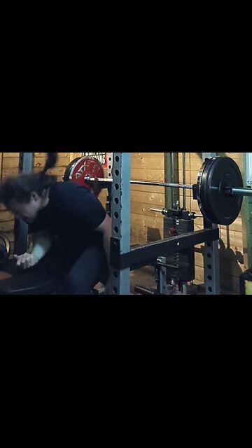 Last set of 3 100 Kg long pause bench press