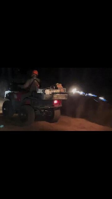 🚙🔥 PROBABLY not a "MIGRANT"STARTING #CLIMATECHANGE #FIRES w #FLAME THROWING #4WHEELER 🚙🔥