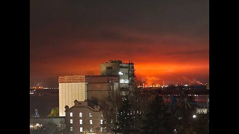 🔥 The attack on the Saratov Oil Refinery is ongoing.