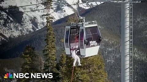 174 people rescued from from stalled ski lift in Colorado