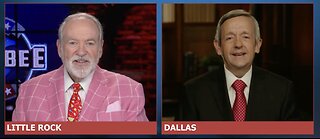 Huckabee with Dr. Robert Jeffress