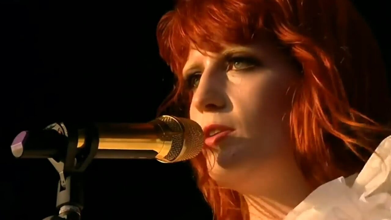 ⭐Florence+The Machine - The Chain (Live) (2010) ¦ No Limit Radio Covers
