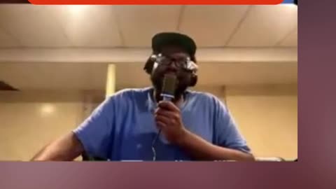 Nah… THAT’S the GOAT 😳🐐