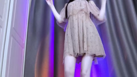 MUST-WATCH! | Attractive Pearl Pleated Skirt Tempting Spicy Hot Dance - Daily Beauty EP 397