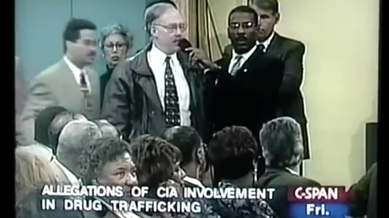 Michael Ruppert Confronts CIA Director John Deutch on Drug Traffciking