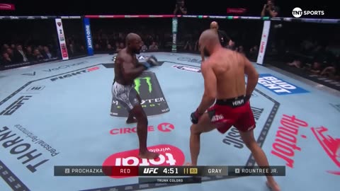HUGE KNOCKOUT! 💥 | Jiří Procházka vs. Khalil Rountree Jr. 