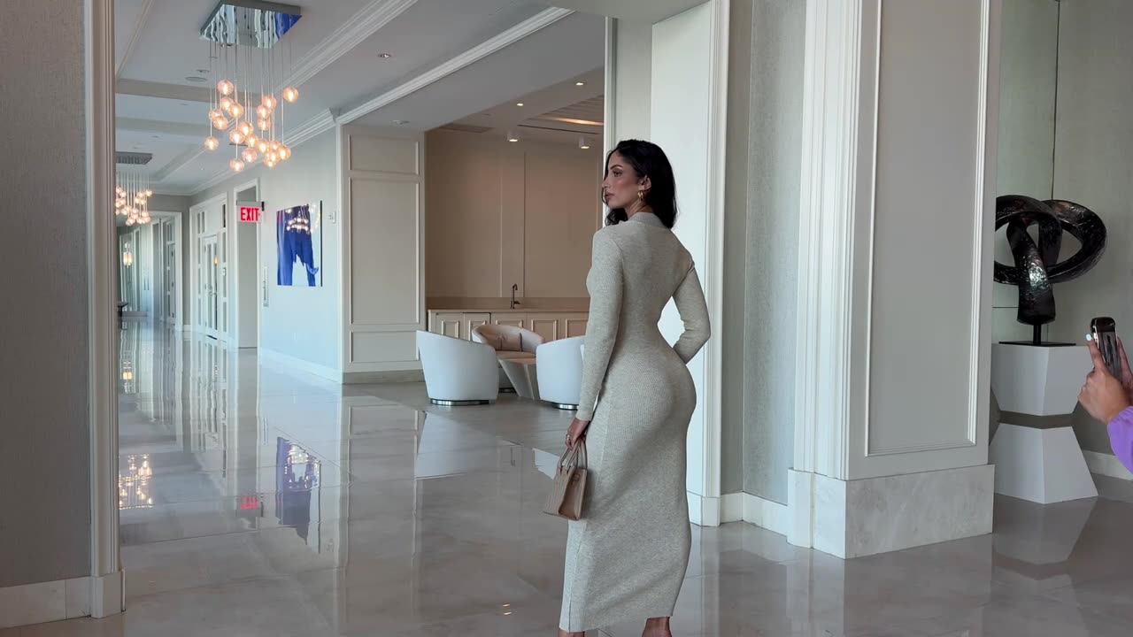 HOT MIAMI STYLES x PAULINA BARBAR ｜ 10 LOOKS