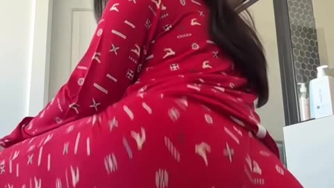 🍑 Slow Mo Big Booty Twerk 💯🔥