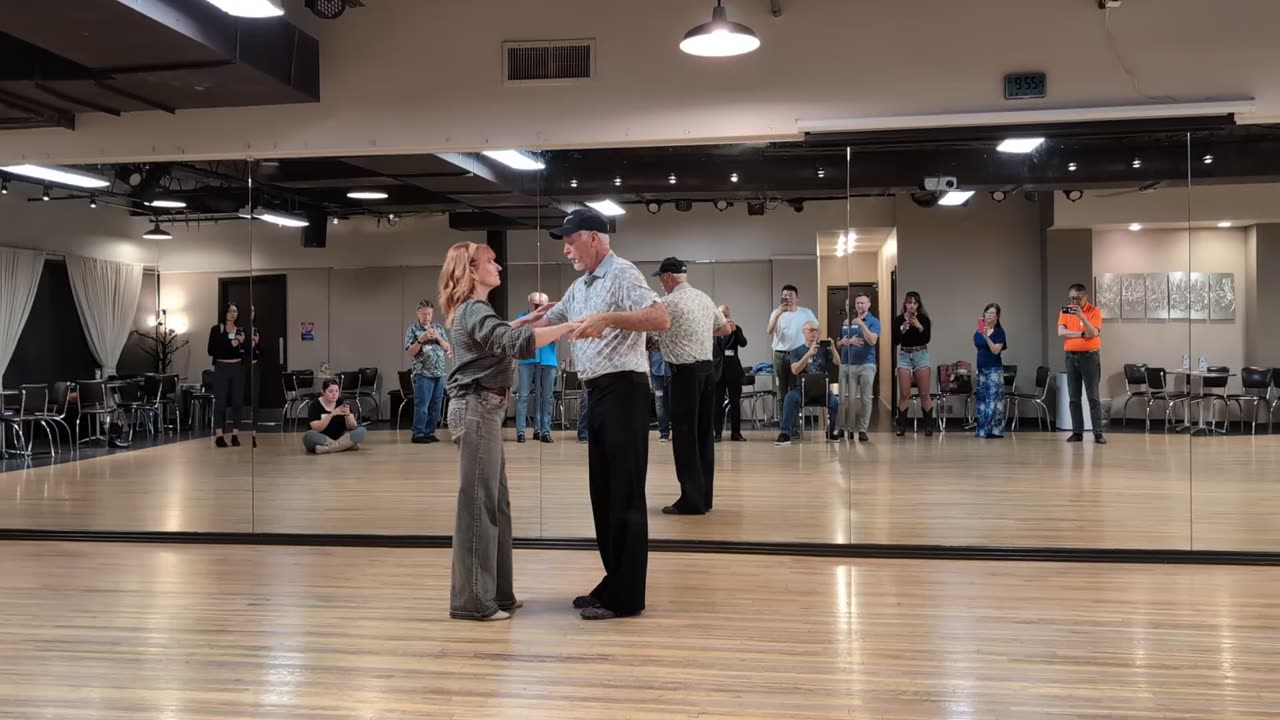 Two Step @ Studio 22 with Bobby Pritchard 20251016 215402573