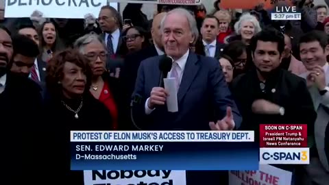 Sen Edward Markey screams and calls President Trump a dictator